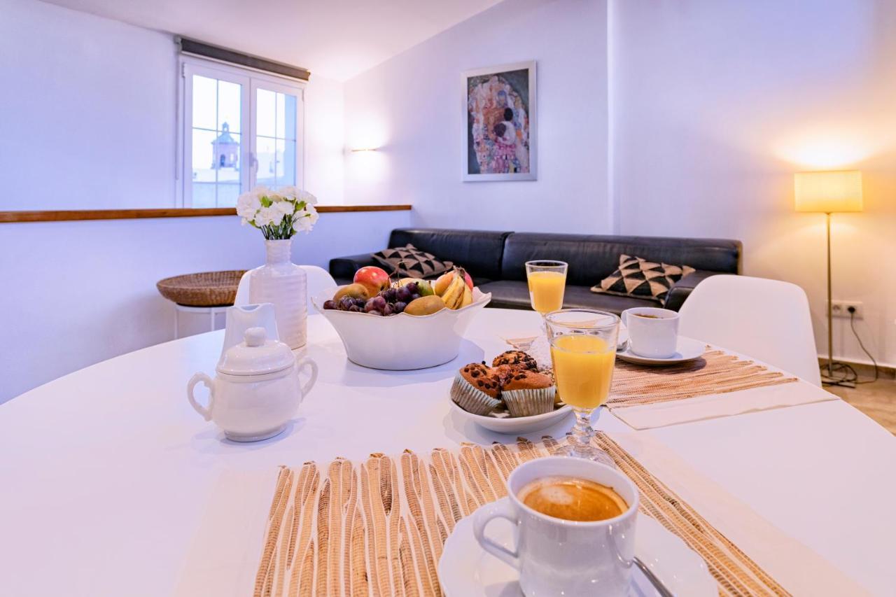 -Malagasunapts-Private Terrace Penthouse Esterno foto